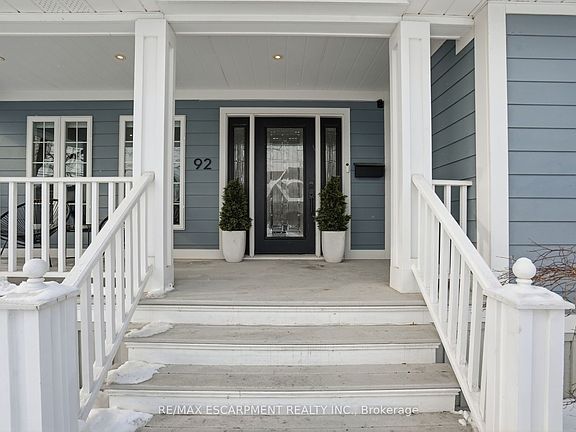 3rd image of 92 Wanita Rd