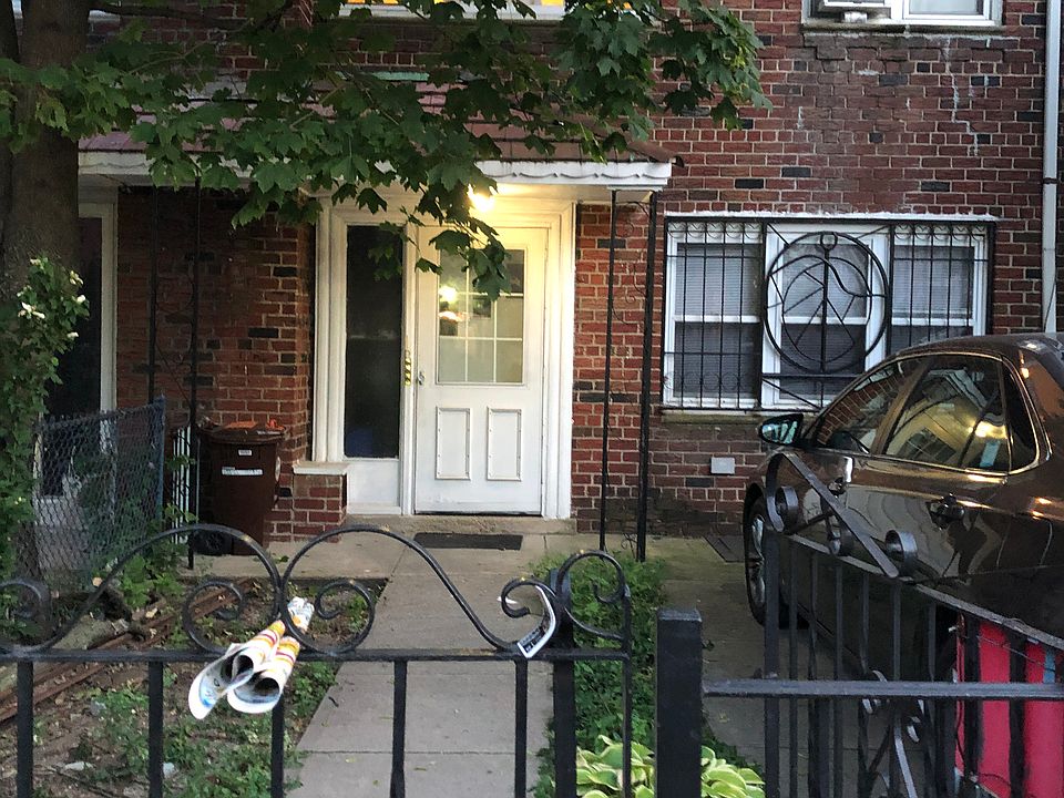 1st image of 5822 43rd Ave
