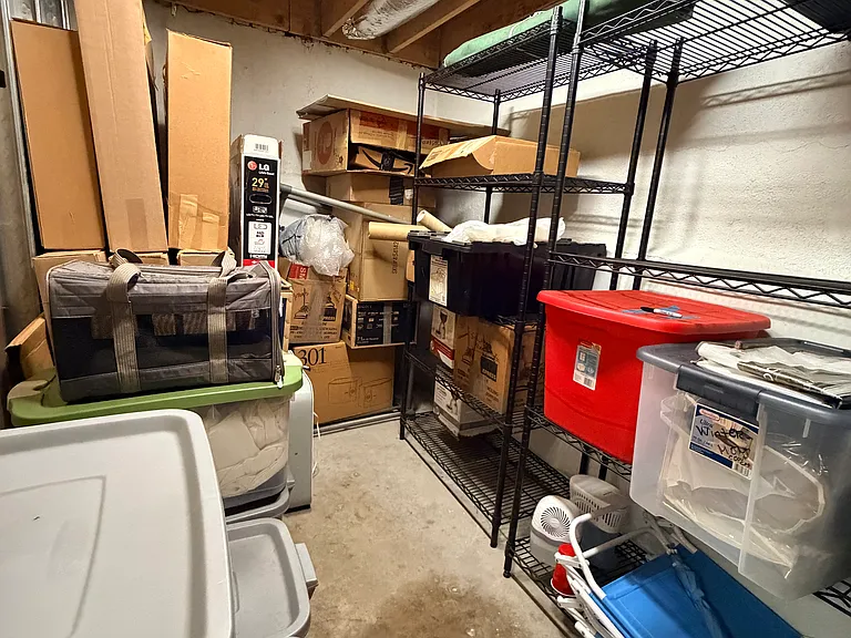 81 Walnut St #1 — Photo 17