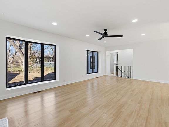 4th image of 5918 N Legion Ave