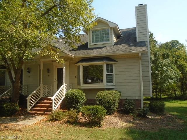 1st image of 18 Park Village Ln