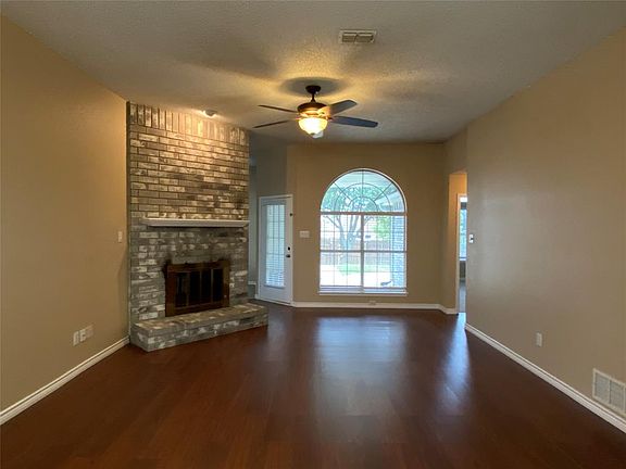 2nd image of 5061 Lake Vista Dr