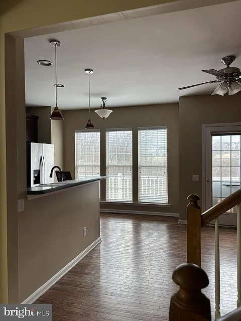 3 bed, 2.5 bath, 1624 sqft, $2,900 — Photo 3