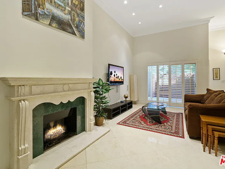 1131 Alta Loma Rd #602 — Photo 7