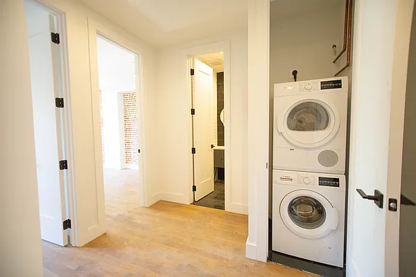 Rented by Compass | media 14