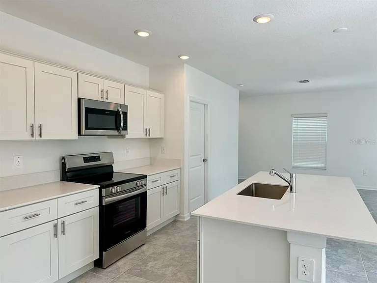 1727 Foreman Rd — Photo 6