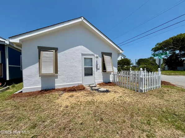 501 N 11th Street, Morehead City, NC 28557