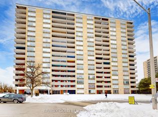40 Panorama Ct #711, Toronto, ON M9V 4M1