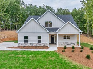 565 Mark Trl, Monroe, GA 30655