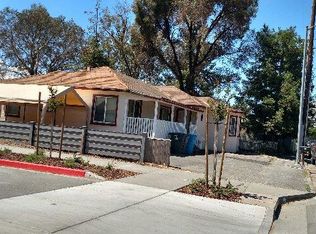 692 Aston Ave, Santa Rosa, CA 95404