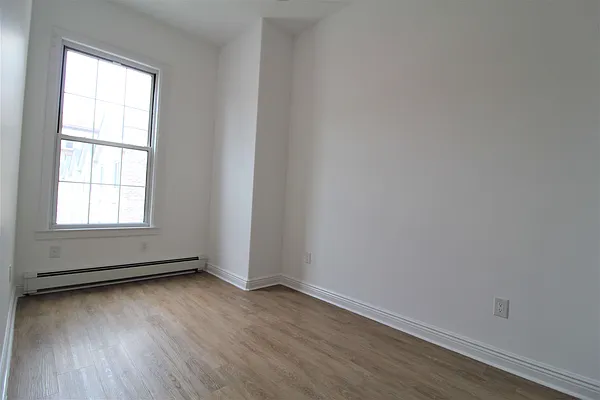 Rented by Bruma Realty LLC | media 14