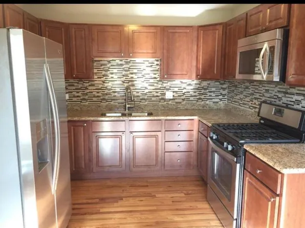 2723 W Leland Ave #B, Chicago, IL 60625