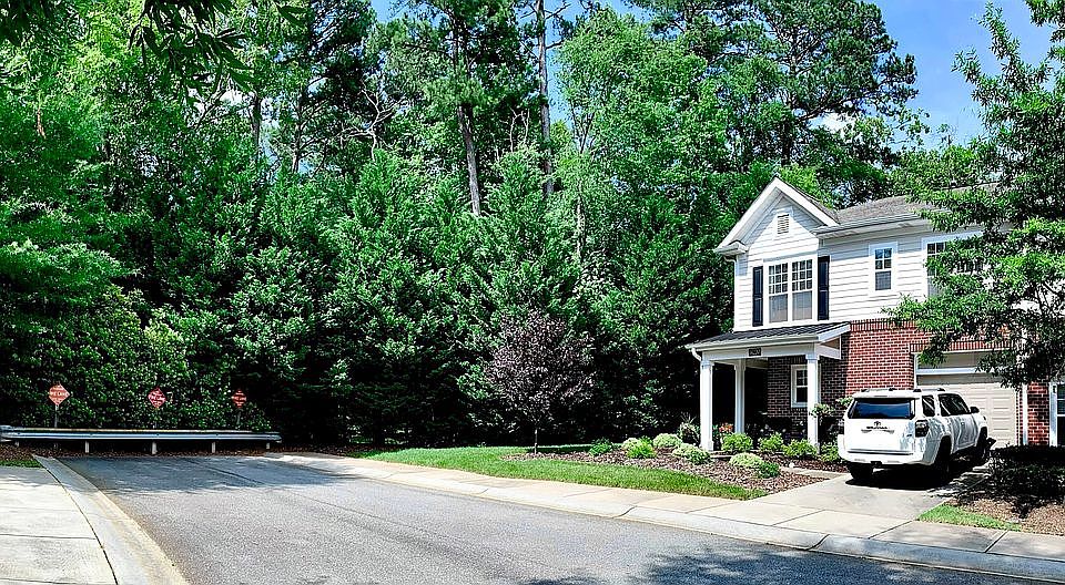 2nd image of 14220 Castle Abbey Ln