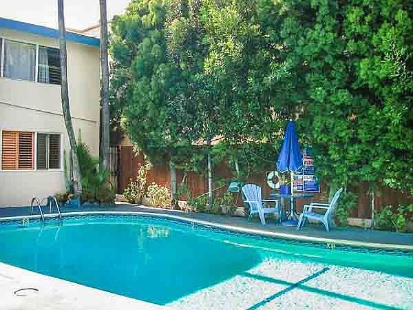 1st image of 1435 N Fairfax Ave APT 6