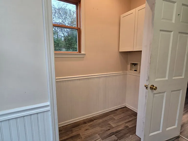1723 Rebecca St — Photo 9