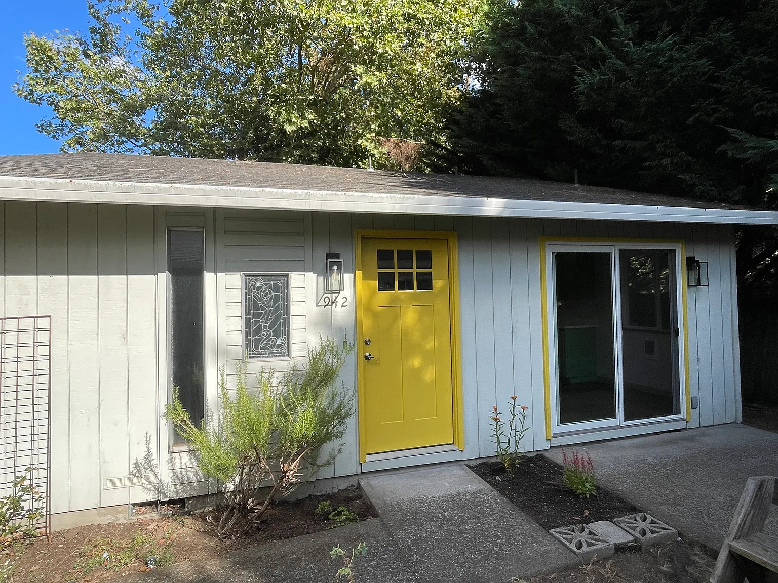 2 bed, 800 sqft, $1,950 — Photo 1