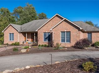1826 Line Ave, Ellwood City, PA 16117