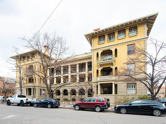 3rd image of 1301 N Ogden St APT 5