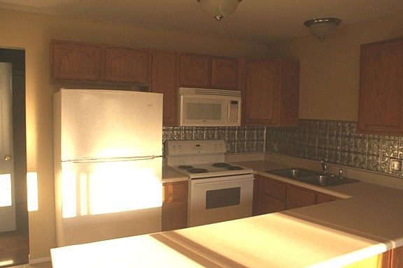 4th image of 10661 Midland Manor Ct