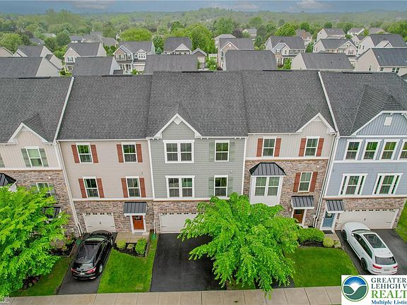 2nd image of 2179 Cook Dr