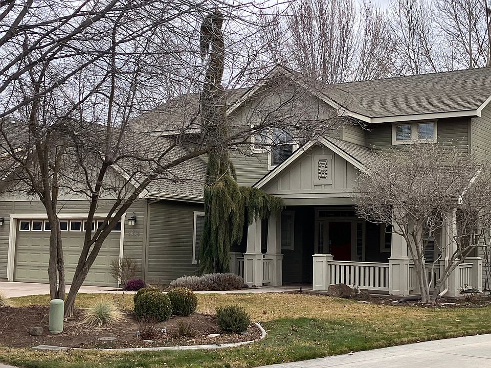 1st image of 1074 N Caledonia Pl