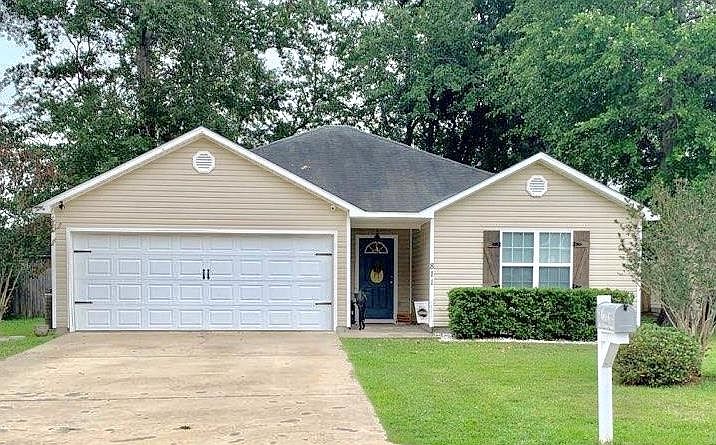 1st image of 811 Kristen Ln