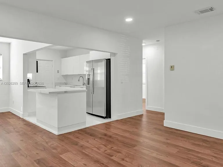 4200 NE 1st Ave — Photo 3