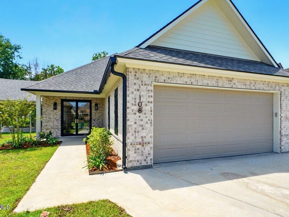 1st image of 108 Meadowbrook Dr
