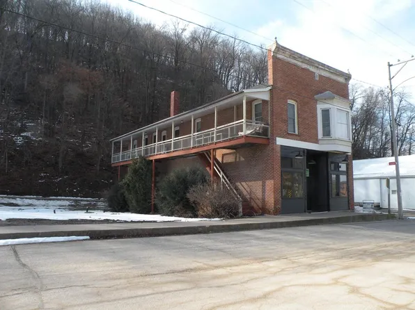 13229 Main Street, Glen Haven, WI 53810