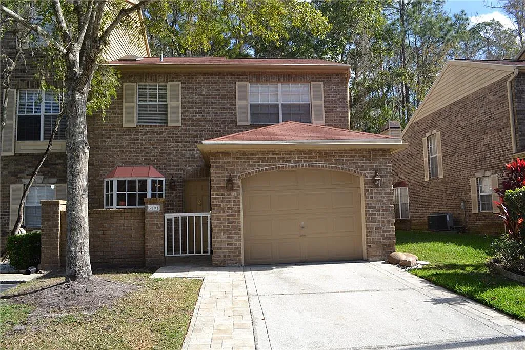 2 bed, 2.5 bath, 1700 sqft, $2,700 — Photo 1