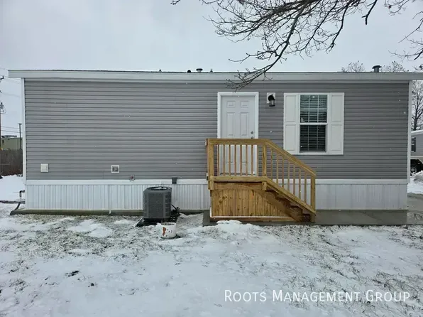 211 Carriage Lane Est #211, Streator, IL 61364