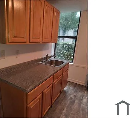 2 bed, 704 sqft, $2,300 — Photo 4