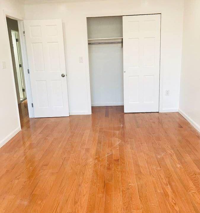 2nd image of 2517 150th St