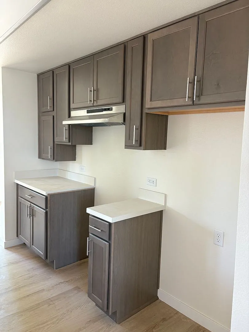 Mayer Commons — Photo 4