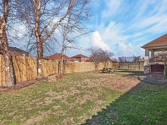 3rd image of 5495 Willow Brook Loop