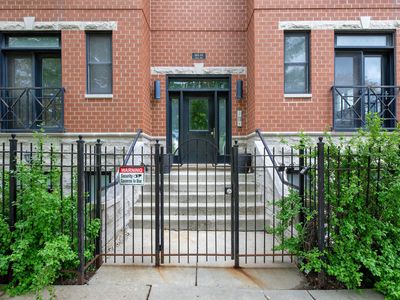 1801 N Kedzie Ave APT 201, Chicago, IL, 60647