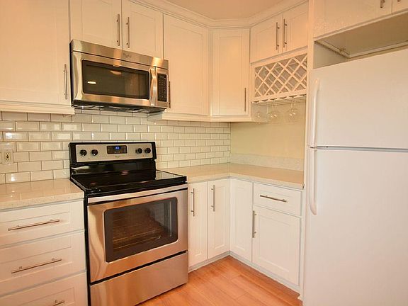 2nd image of 849 Beryl St