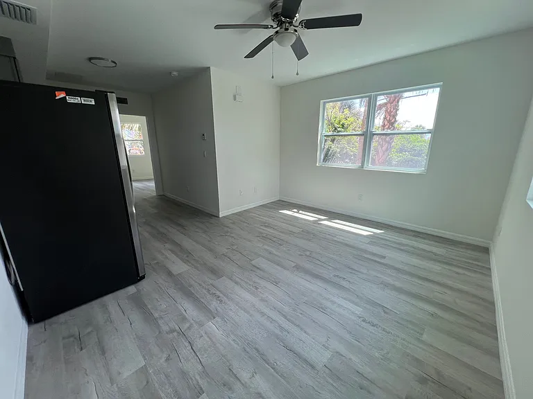 219 S Grandview Ave — Photo 19