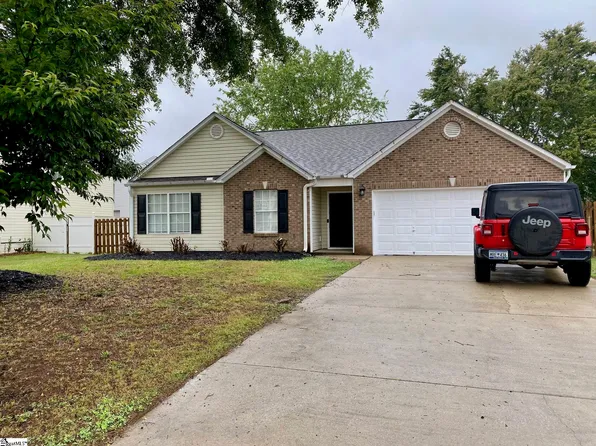 312 Park Grove Dr, Mauldin, SC 29662