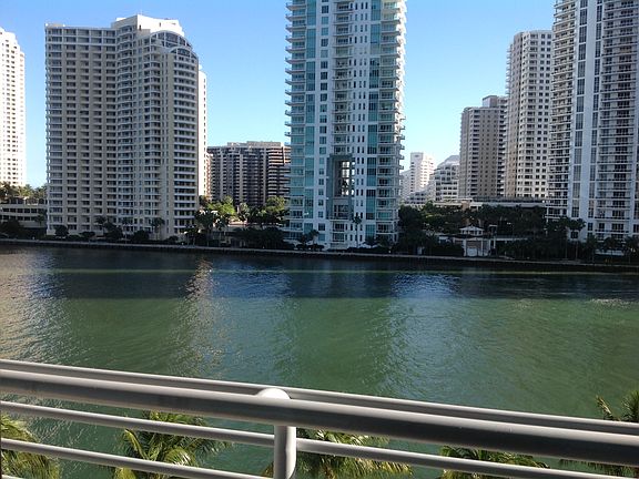 2nd image of 325 Biscayne Blvd APT 617