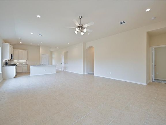 4th image of 18502 Lilliput Ln