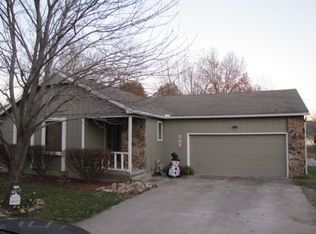 505 S Cherokee St, Frontenac, KS 66763