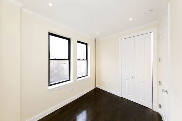 Rented by Icon Realty Management | media 34