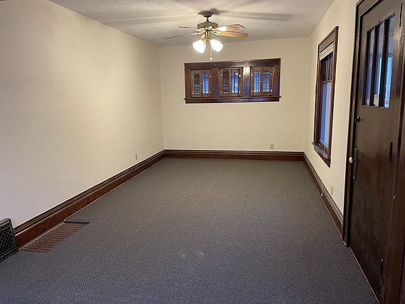 3rd image of 328 Maple St