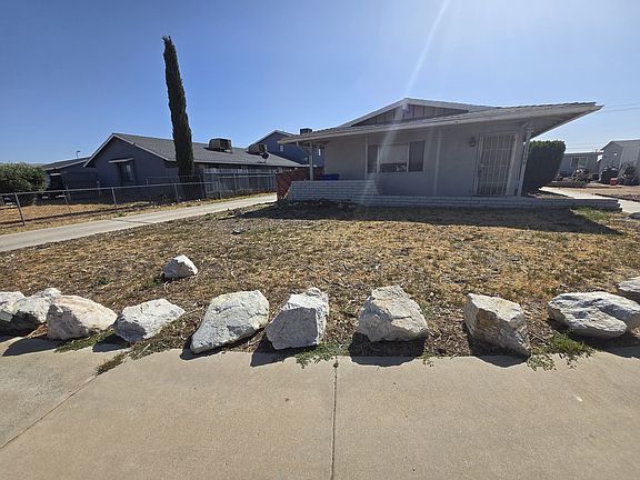 2nd image of 13608 Yakima Rd APT 2