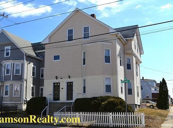 2nd image of 115 Waterman Ave APT 4