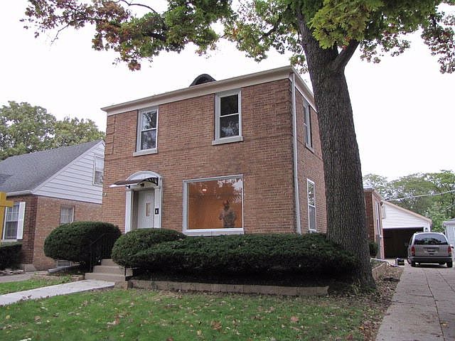 1st image of 2207 N 77th Ct