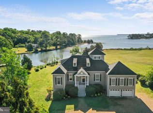 251 Squires Rd, White Stone, VA 22578