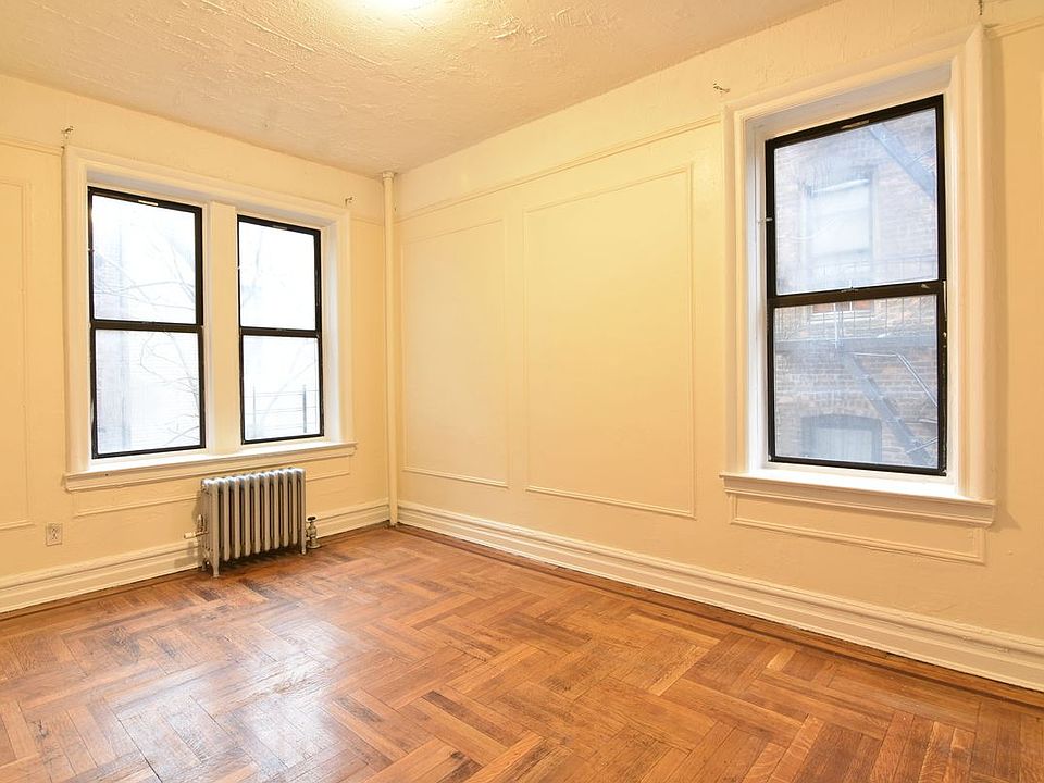 2nd image of 280 E 21st St APT 4B