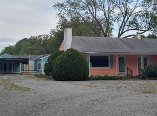 3611 Irvington Rd, Irvington, VA 22480